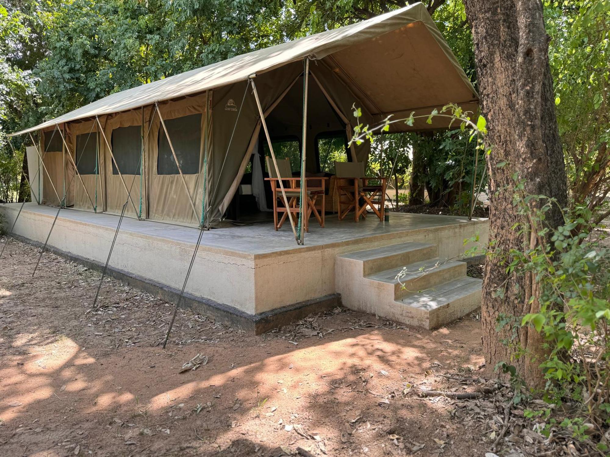Msandile River Lodge Kakumbi Luaran gambar