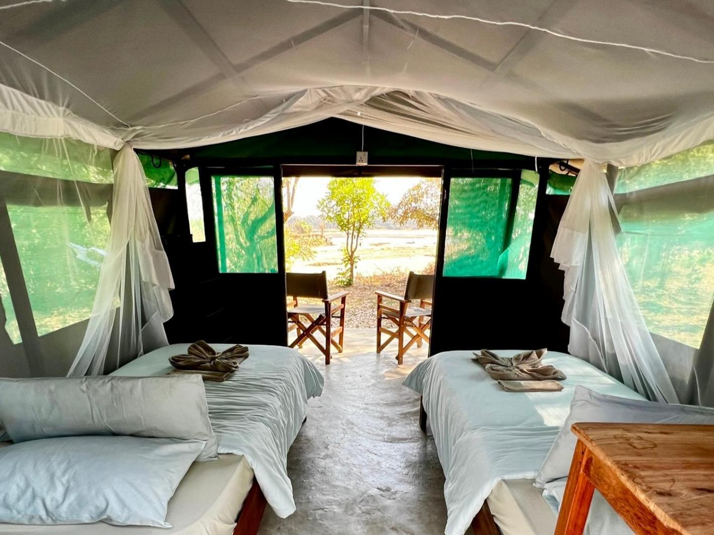 Msandile River Lodge Kakumbi Luaran gambar